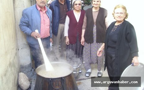 MALATYA KIZIK DERNEĞİ AŞURE ETKİNLİĞİ DÜZENLEDİ