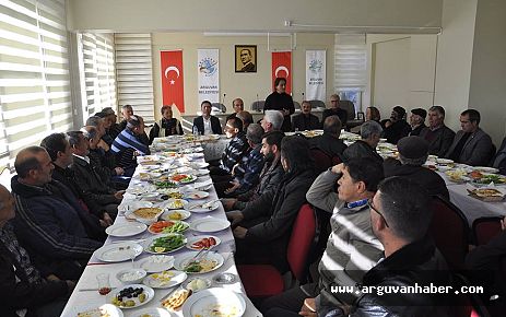 ULAŞ ÇOPUR ARGUVAN CHP İLÇE BAŞKANLIĞINA ADAYLIĞINI AÇIKLADI