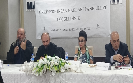 MALATYA’DA İNSAN HAKLARI PANELİ YAPILDI