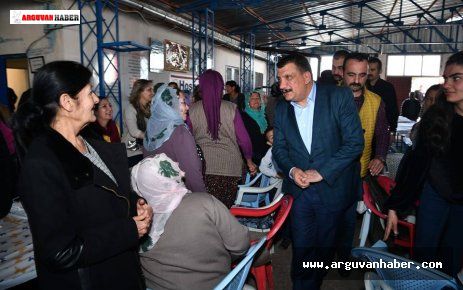 İSAKÖYDE EMEKÇİ KADINLAR GÜNÜ ETKİNLİĞİ DÜZENLENDİ