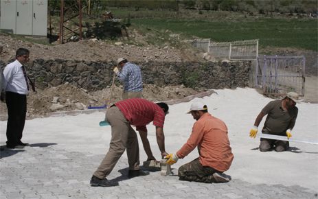 ARGUVANDA KİLİT TAŞI DÖŞEME KURSU AÇILDI 