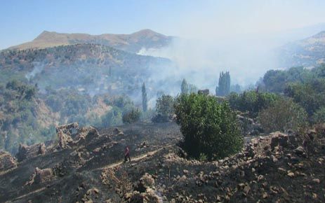 BALLIKAYA (MEZİRME) MAHALLESİNDE YANGIN ÇIKTI