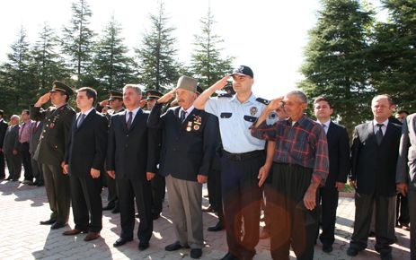 GAZİLER GÜNÜ ARGUVANDA KUTLANDI 