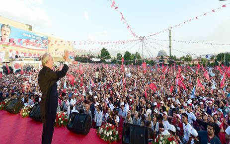 KILIÇDAROĞLU MALATYA'DA YAKLAŞIK 40 BİN KİŞİYE HİTAP ETTİ