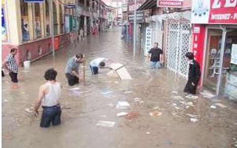 MALATYA YAĞMURA TESLİM OLDU 