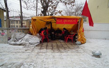 MALATYADA TUTUKLU ÖĞRENCİLER İÇİN AÇLIK GREVİ BAŞLATILDI 