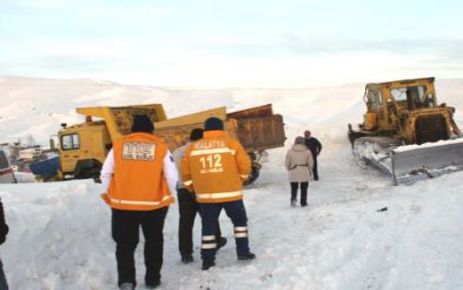 YENİSU (KIZILUŞAĞI) KÖYÜNDEKİ HASTA HELİKOPTERLE HASTANEYE ULAŞTIRILDI 